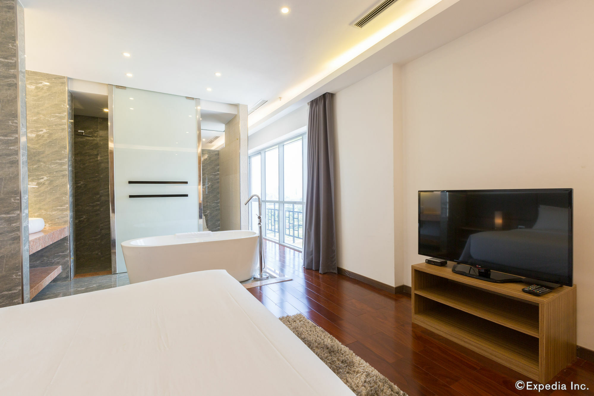 Charm Suite Residence Saigon Hô Chi Minh-Ville Extérieur photo